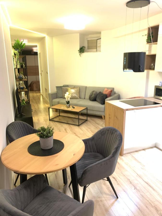 Moderno Apartament Cracovie Extérieur photo