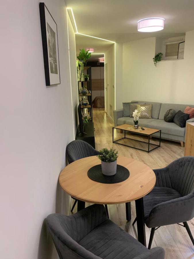 Moderno Apartament Cracovie Extérieur photo